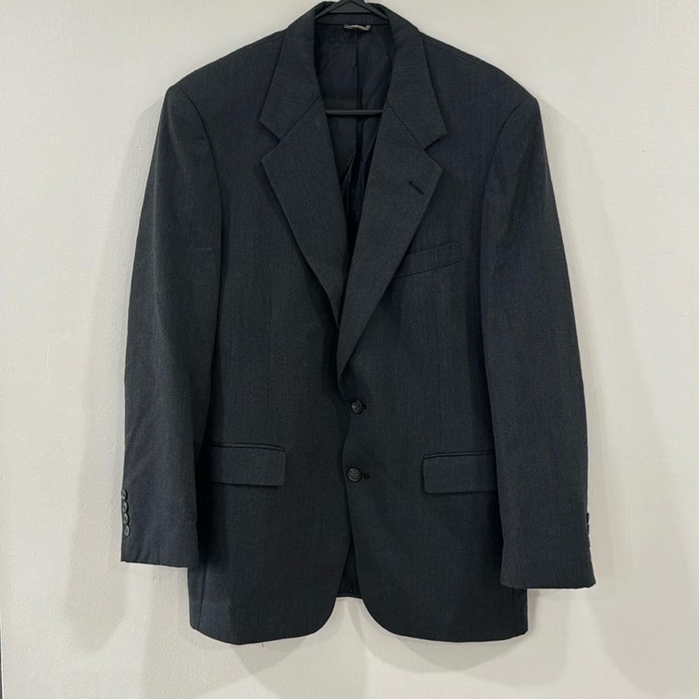 Stafford Men’s charcoal gray wool blazer